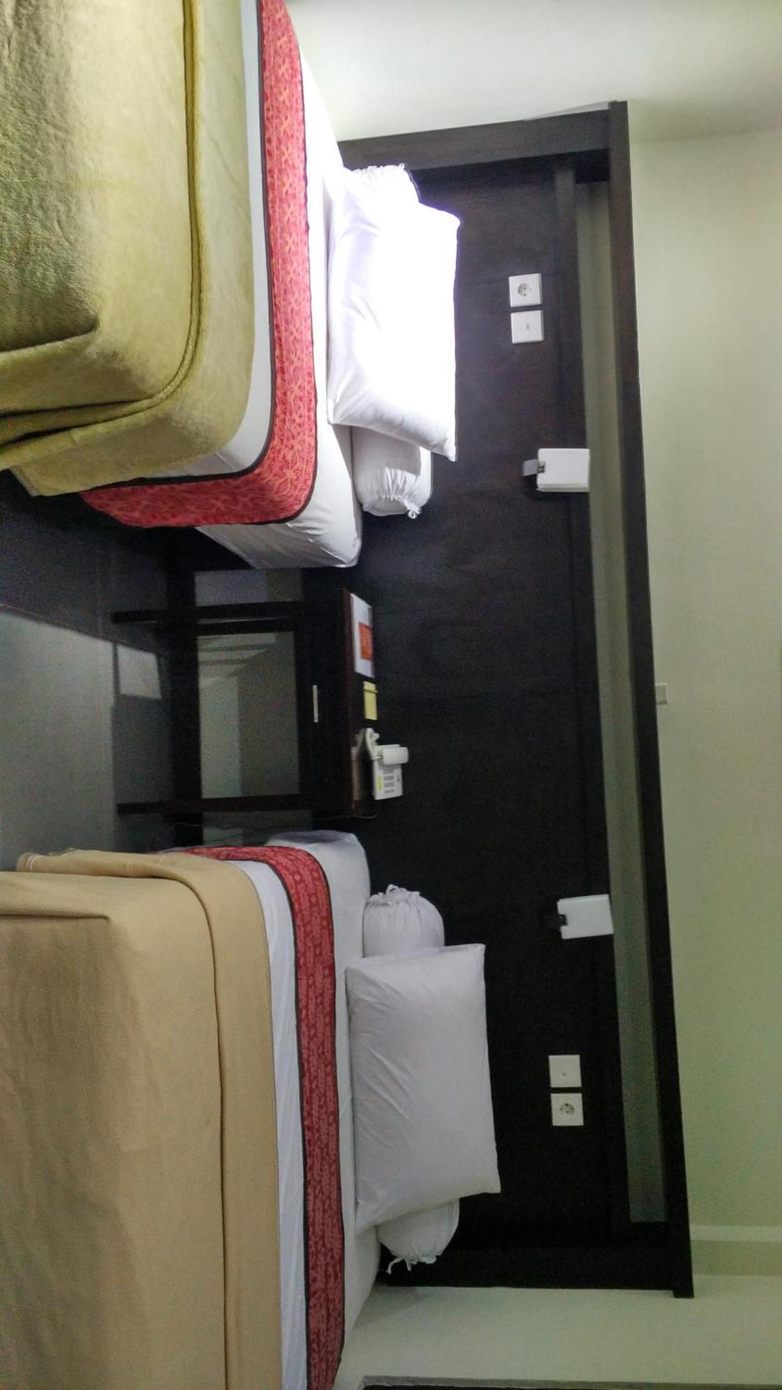 Maxi Hotel Kedonganan Jimbaran  Exterior photo